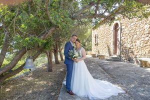 ANTHONY &amp; EMMA